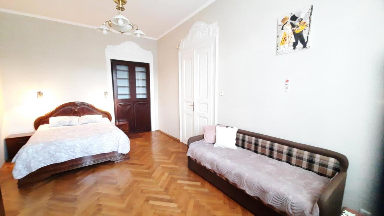 Apartments City Львов Экстерьер фото