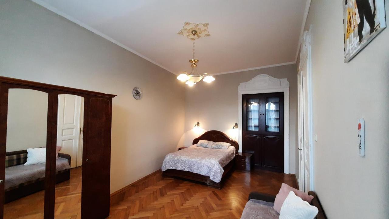 Apartments City Львов Экстерьер фото