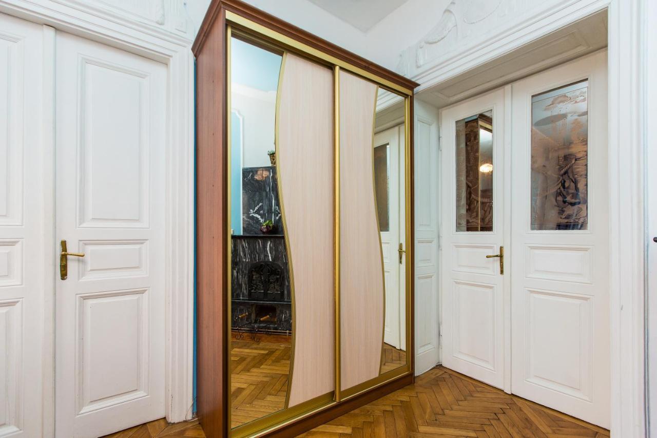 Apartments City Львов Экстерьер фото